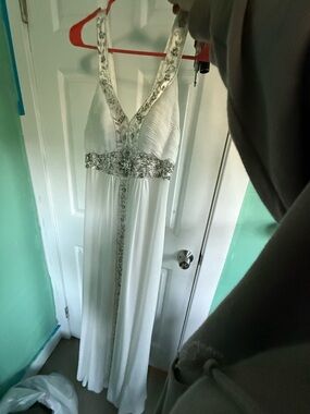 Sue Wong White Embellished V-Neck wedding prom dress vintage y2k silk